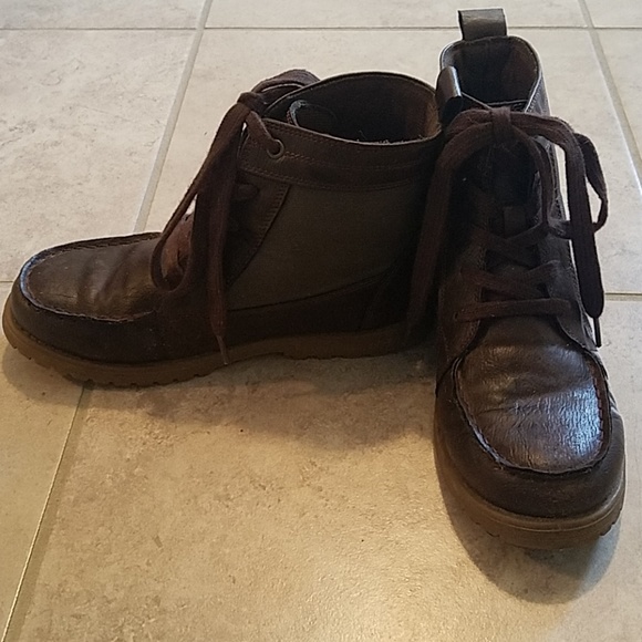 Childrens Place Boys Boots - Picture 2 of 4